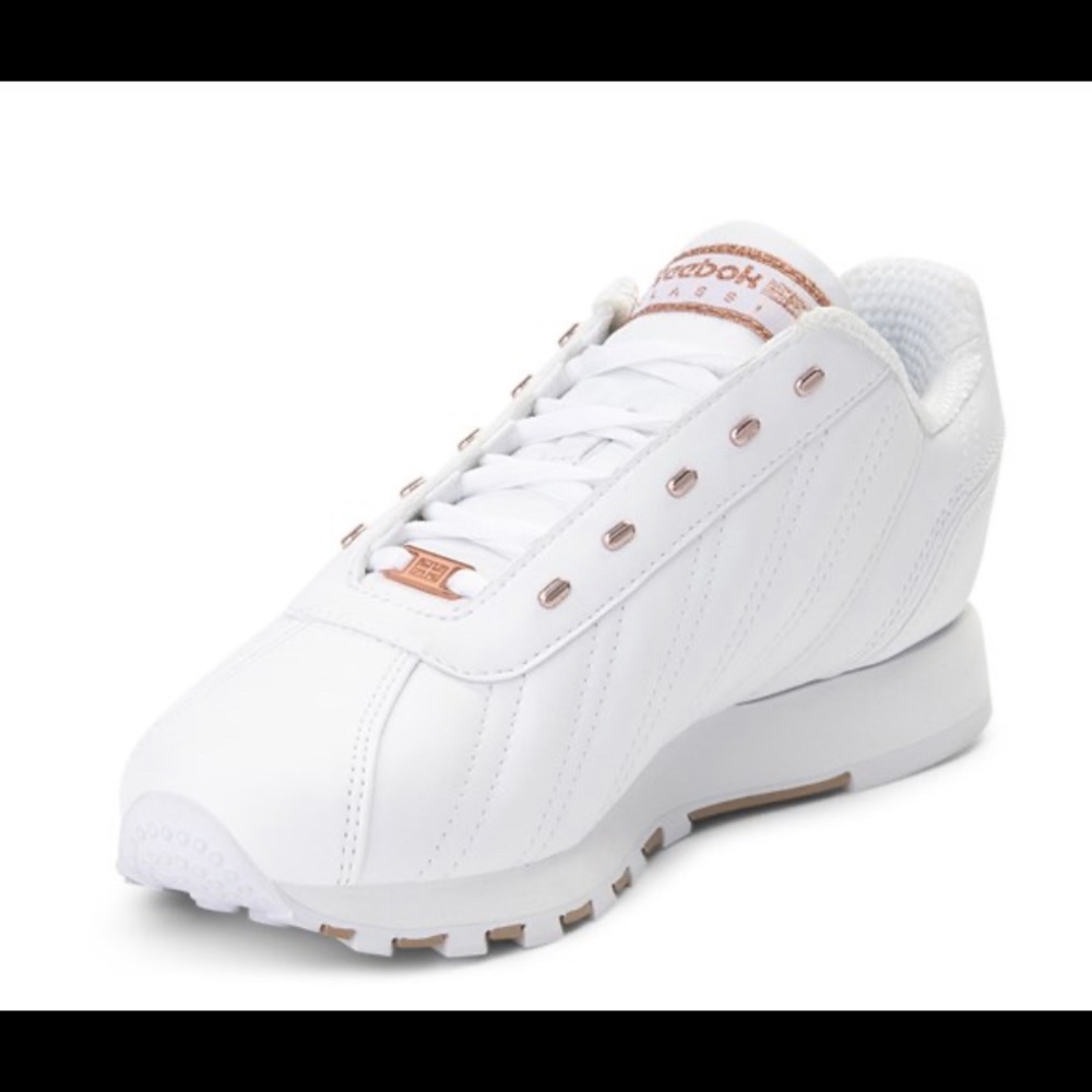 Reebok - Picture 4 of 6